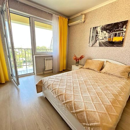 Medinahotelkz, # 63, Вид На Горы, 15 Мин Пешком До Арбата, Halal 阿拉木图 外观 照片